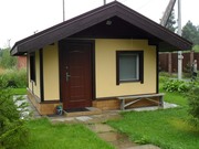 Продам коттедж на берегу озера с баней